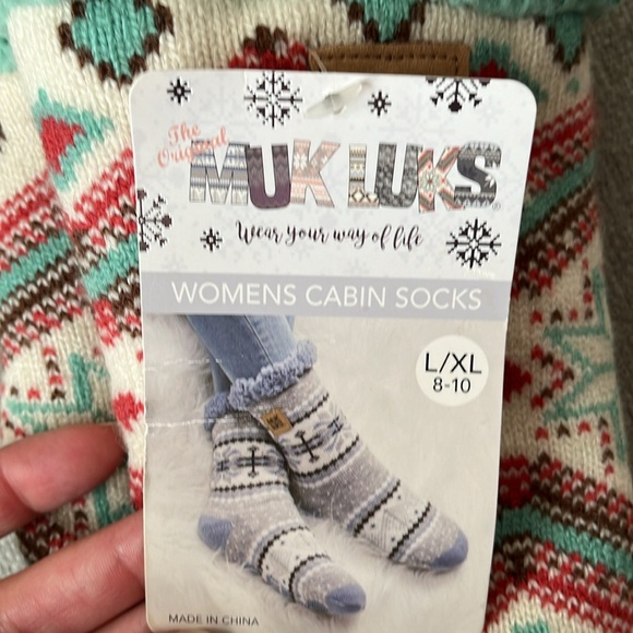 MUK LUKS CABIN SOCKS - Picture 6 of 7